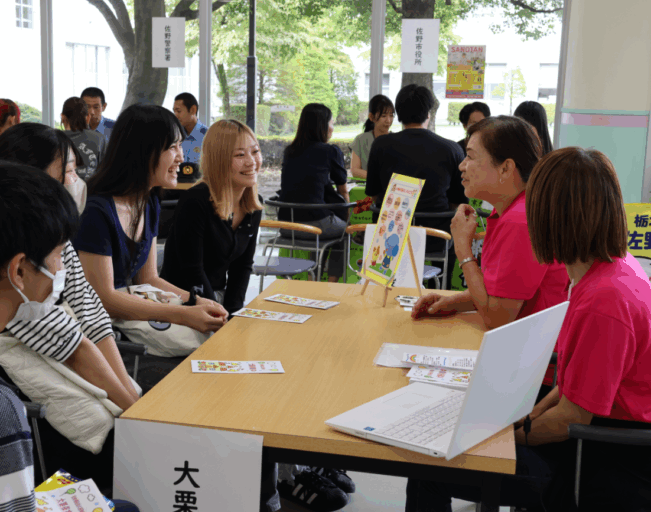 学内合同企業説明会開催